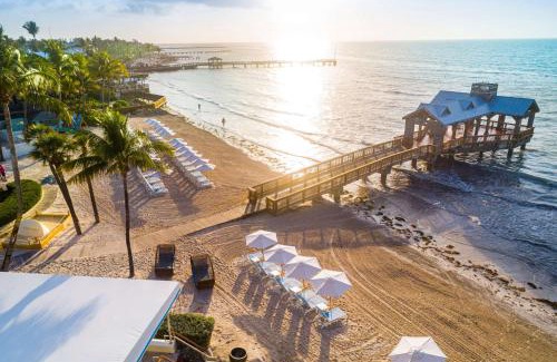Uptown - Upper Duval Complejo | The Reach Key West, Curio Collection by Hilton