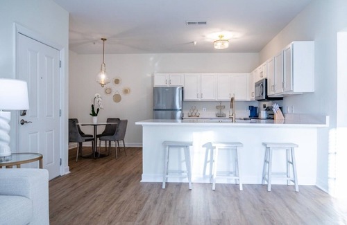 Oxford Casa | The Rebel Roze, walk to The Grove