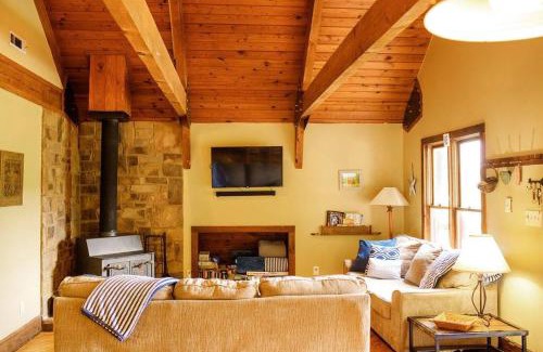 Cave Spring Casa | The Red Barn