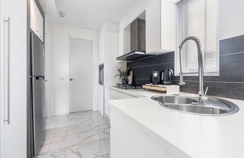 Caulfield North Apartamento | The Red Ember Retreat