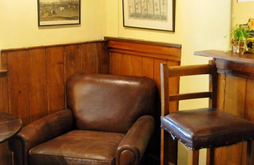 Babcary Cama Y Desayuno | The Red Lion Inn