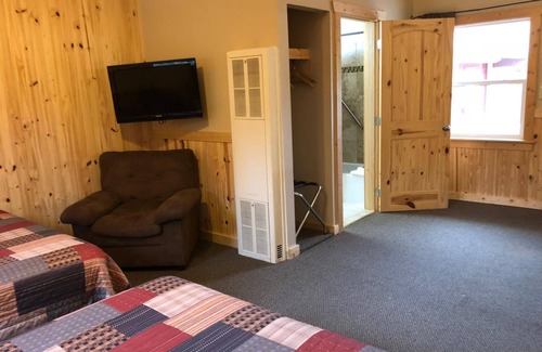 Red Lodge Hotel | The Red Lodge Inn