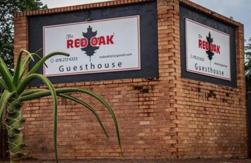 Tzaneen Casa | The Red Oak Guesthouse