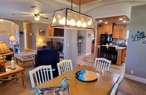 Edgewater Casa | The Red Sisters Retreat.