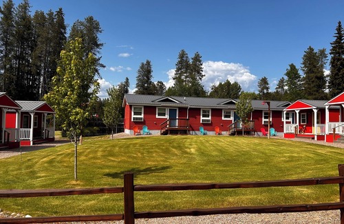 Coram Apartamento | The Red Station by Glacier - Apartment #2 with AC and laundry