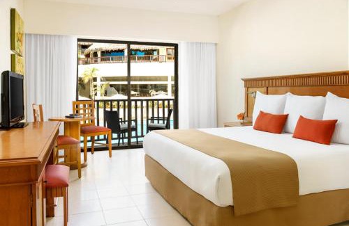 Zazil-ha Complejo | The Reef Coco Beach Resort & Spa- Optional All Inclusive