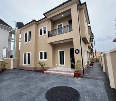 Ota Apartamento | The Regal Luxury Apartment Hub