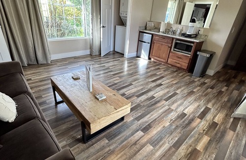 Medford Casa | The Rellik House and Winery