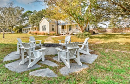 Warrenton Apartamento | The Remarkable Room Six