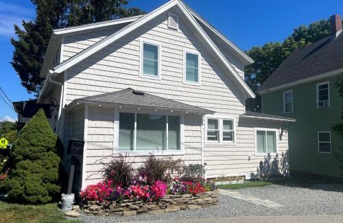 Bar Harbor Casa | The Reminisce vacation home 5br/3bt,downtown BH