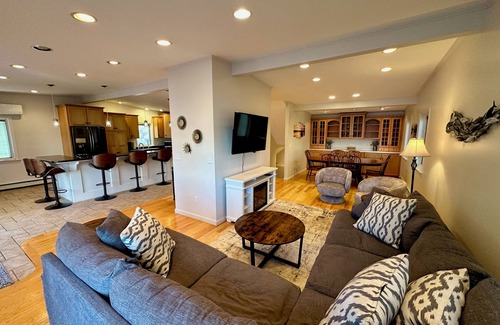 Standish Cabaña | The Renaissance - Majestic Sebago Lake panorama