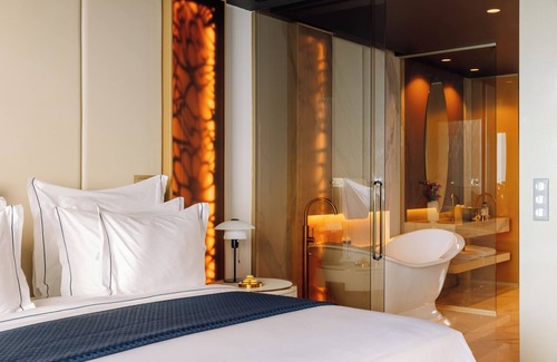 Se Hotel | The Reserve - The Leading Hotels of the World - Savoy Signature