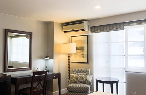 Urdaneta Hotel | The Residences Olympia