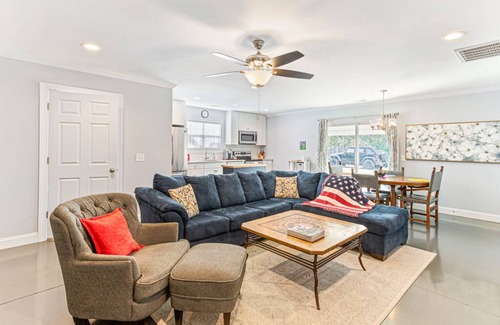 West End Casa | The Restful Rooster Barn Apartment