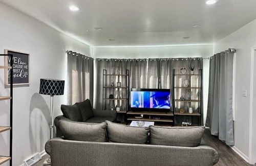 East Chicago Casa | 𝙏𝙃𝙀 🅡🅔🅖🅘🅞🅝 𝓡𝙚𝙩𝙧𝙚𝙖𝙩 ✺4ʙᴇᴅʀᴏᴏᴍ ʜᴏᴍᴇ 𝓃𝑒𝒶𝓇 ℂℍ𝕀ℂ𝔸𝔾𝕆