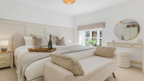 Lechlade Casa | The Retreat at Kestrel House - Opens 22nd Sep