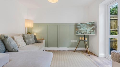 Lechlade Casa | The Retreat at Kestrel House - Opens 22nd Sep