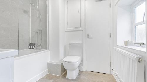 Lechlade Casa | The Retreat at Kestrel House - Opens 22nd Sep