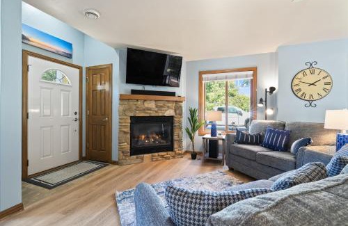 Fish Creek Casa | The Retreat at Sunshine Creek by Simple Life Rentals