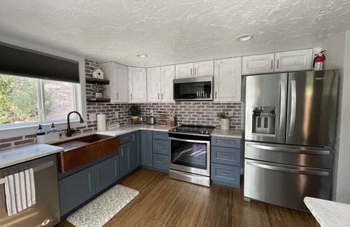 West Colorado Springs Casa | The Retreat at Laurel *Walking Distance to Garden of the Gods*