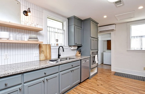 Smithville Casa | The Retreat on Mills Street-Downtown Smithville