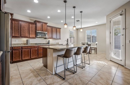 South Mountain Casa | Relax and Enjoy at The Revel House in Phoenix!
