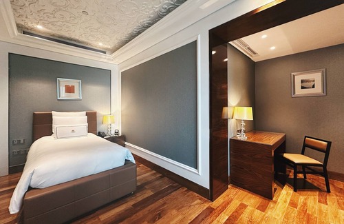 Dong Khoi Hotel | The Reverie Saigon Residential Suites