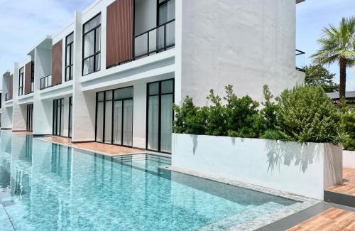 North Pattaya Villa | The Rich Garden