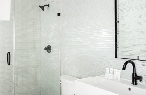 Edgartown Hotel | The Richard, The Edgartown Collection