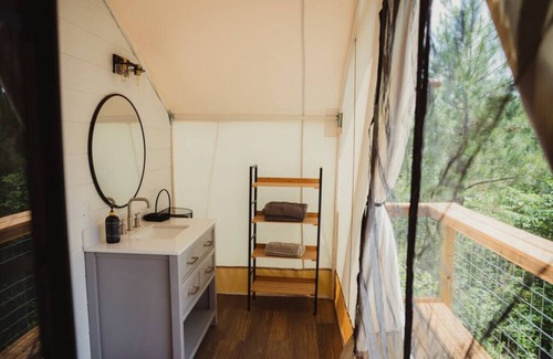 Cadiz Alquiler De RV | The Richbourg, Lux Safari Tent