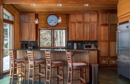 Sunday River Area Casa | The Ridge House-Modern Chalet! Spectacular Slope Views