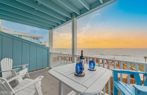 Kure Beach Casa | The Riggings H2