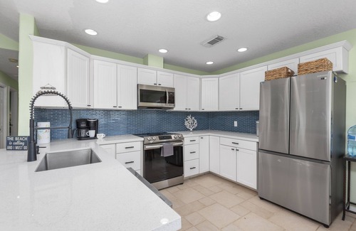 Surfside Beach Casa | The Rising Sun - 2nd Row - Ocean View Steps from Beach - Pet Friendly 🐶