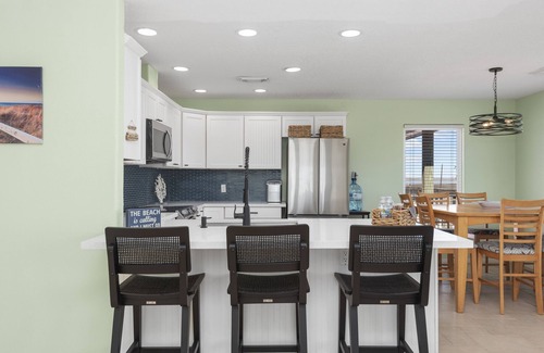 Surfside Beach Casa | The Rising Sun - 2nd Row - Ocean View Steps from Beach - Pet Friendly 🐶