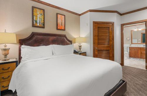 Aspen Casa | The Ritz-Carlton Club, Two-Bedroom Residence Float 4, Ski-in & Ski-out Resort in Aspen Highlands