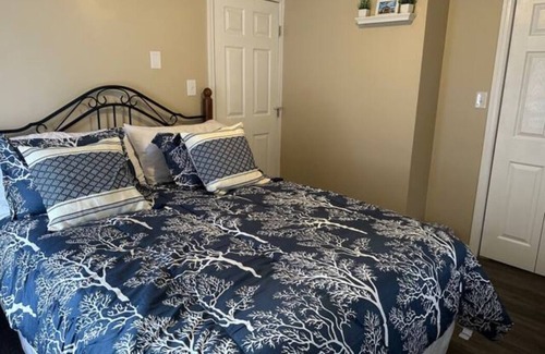 Chillicothe Casa | The River House! Enjoy the gorgeous river flowing in your own backyard!