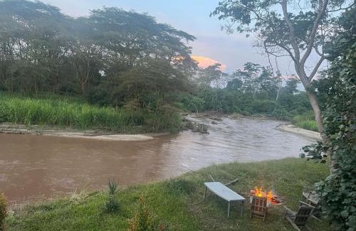 Kichwamba Cabina | The River lodge