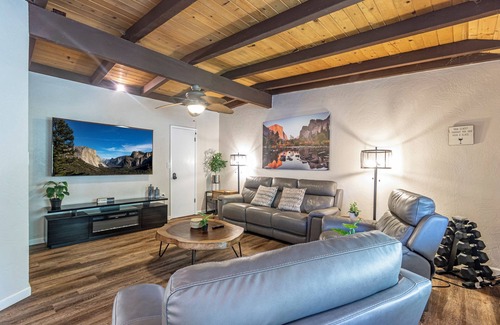 Yosemite Forks Casa | The River's Edge Resort