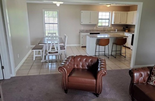 Blytheville Casa | The Riverbend House, 3 bedroom, 2 bath home !
