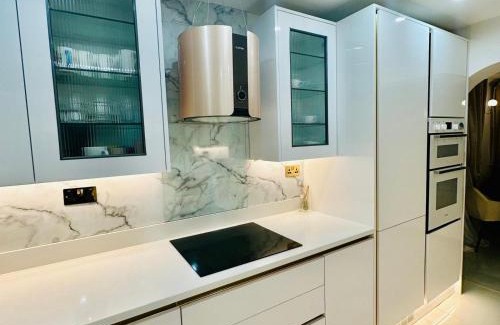London Borough of Bromley Apartamento | The Robin - Luxury 2 Bedroom apartment with garden and parking in Greater London