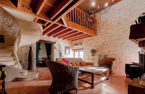 Montcaret Casa | La casa Esperit, Perigord con piscina en púrpura Perigord a 12 pers