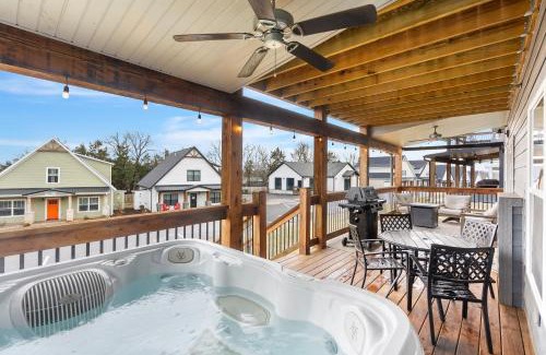 Hollister Casa | The Rock at Branson Cove - 5 BDR on Table Rock
