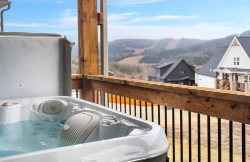 Hollister Casa | The Rock at Branson Cove - 5 BDR on Table Rock