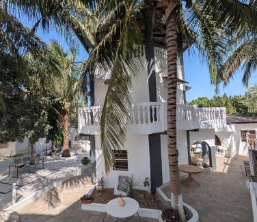 Kololi Apartamento | The Rock Garden Apartments