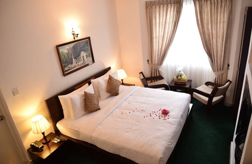 Nuwara Eliya Hotel | The Rock Hotel