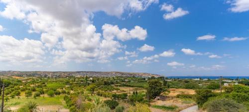 Sitia Casa | The Rock & The Lemon Tree