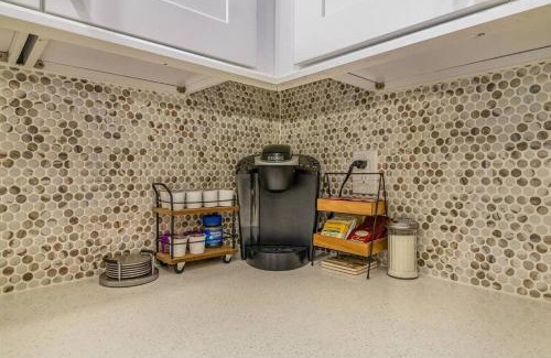 Rockledge Apartamento | The Rockledge Billiard House
