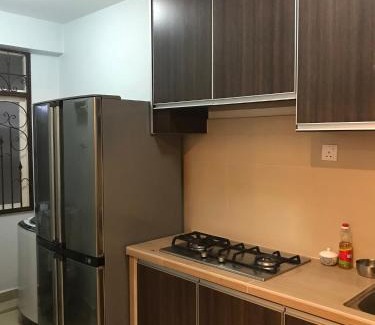 Batu Ferringhi Apartamento | The Rockview Bayu Emas Penang Near Beach