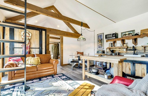 Lake George Cabina | The Rockwall Cabin at Bison Peak Lodge, a Mountain Wilderness Lodge