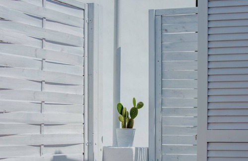 Milos Casa | The Roof Top View